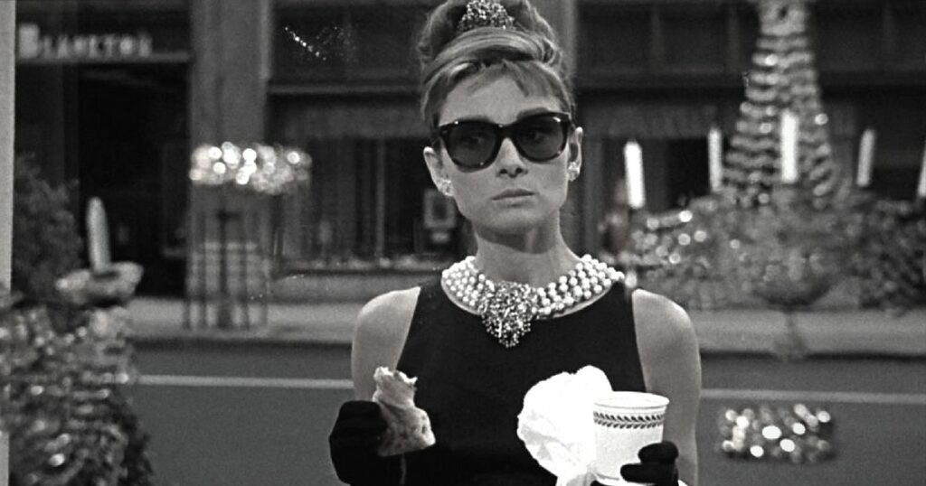 The time of a coffee - on the go - Breakfast at Tiffany's - Audrey Hepburn